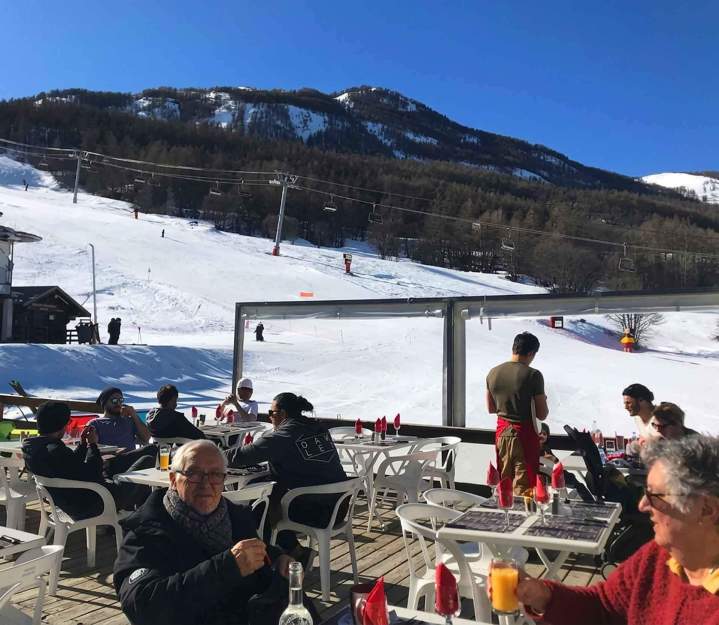 Restaurant avec espace extérieur Allos